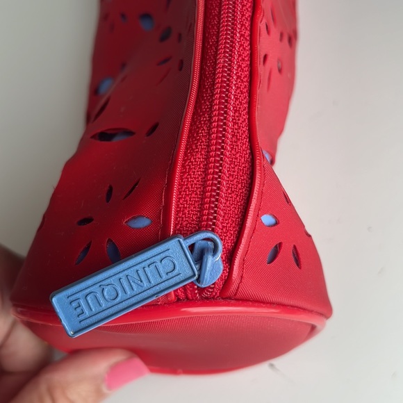 Clinique cosmetic bag red floral - Picture 4 of 6